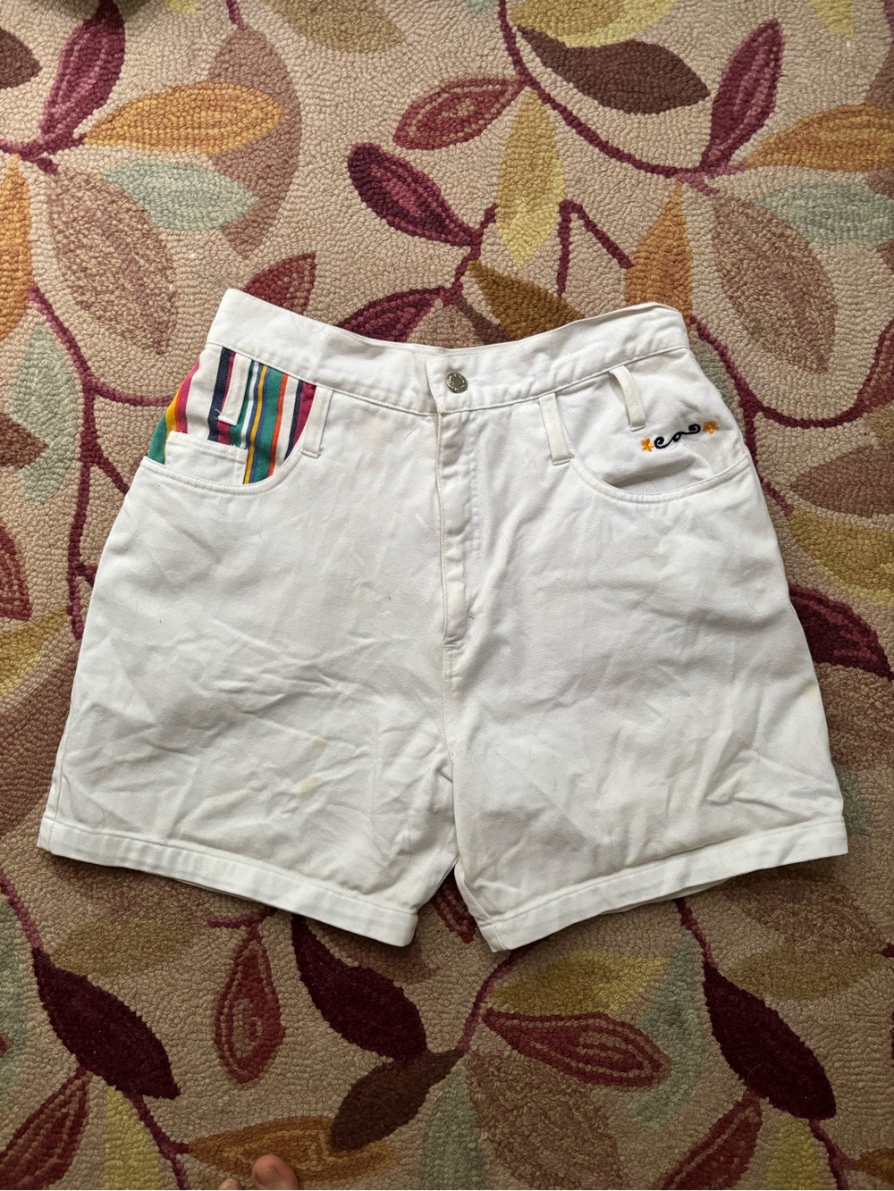 vintage white High-Rise Shorts with Multicolor Pocket Detail